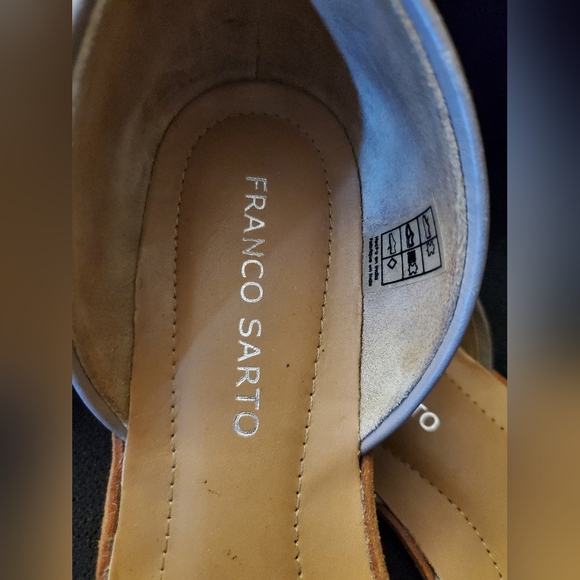 Nude Franco Sarto flat leather sandals size 39 in excellent condition! - Picture 2 of 6